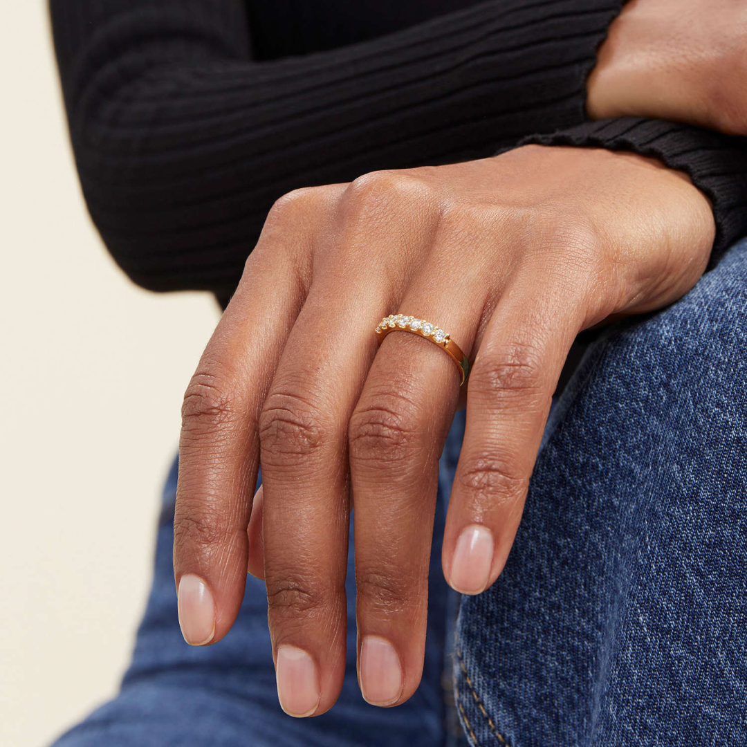 Classic 7 Stars Moissanite Ring