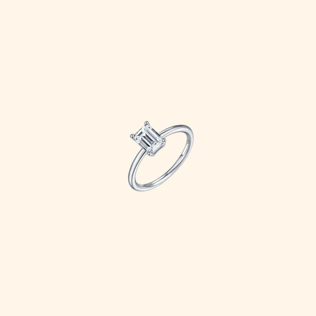 Classic Emerald Moissanite Ring