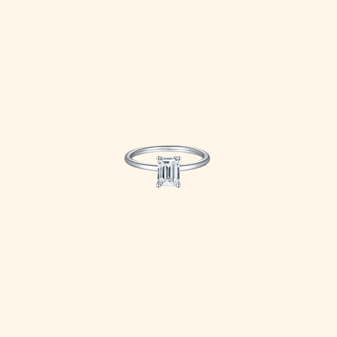 Classic Emerald Moissanite Ring