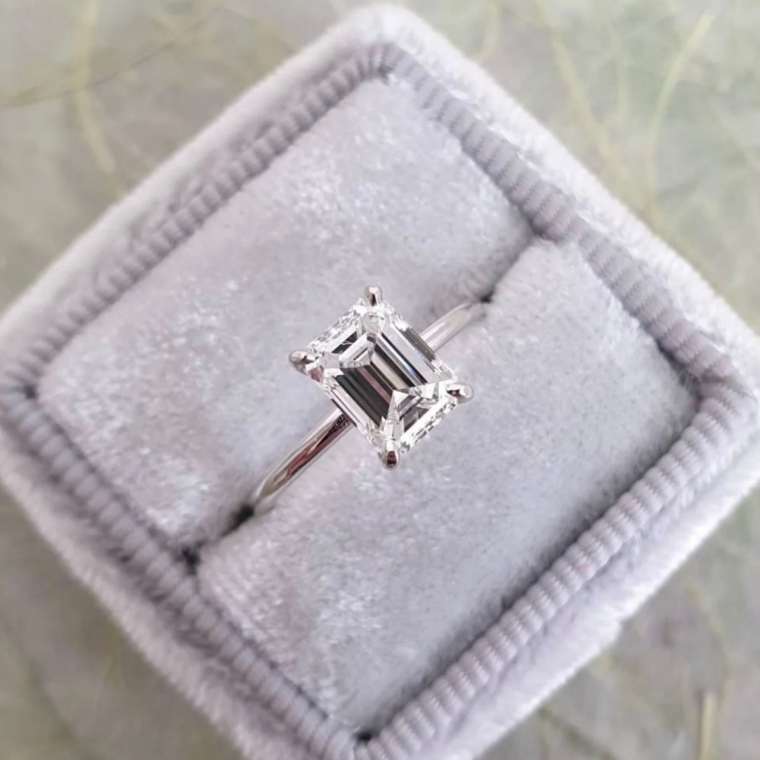 Classic Emerald Moissanite Ring