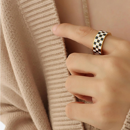 Everyday Checkered Ring