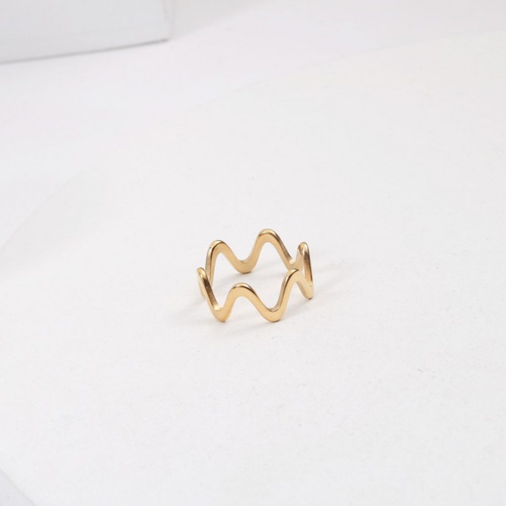 Everyday Wavy Ring