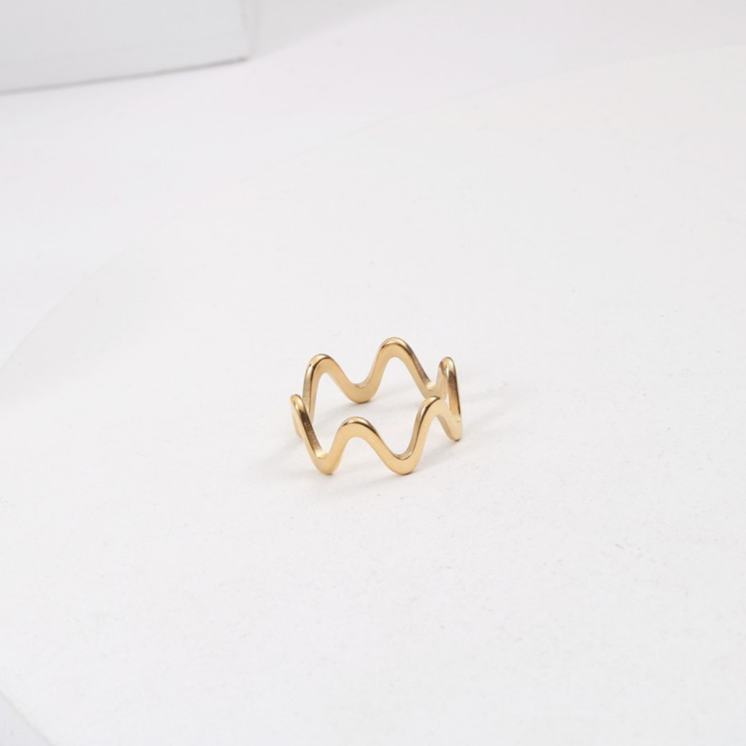 Everyday Wavy Ring