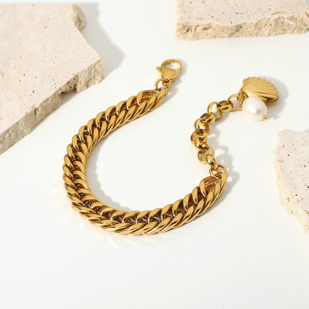 Classic Pearl and Scallop Bracelet