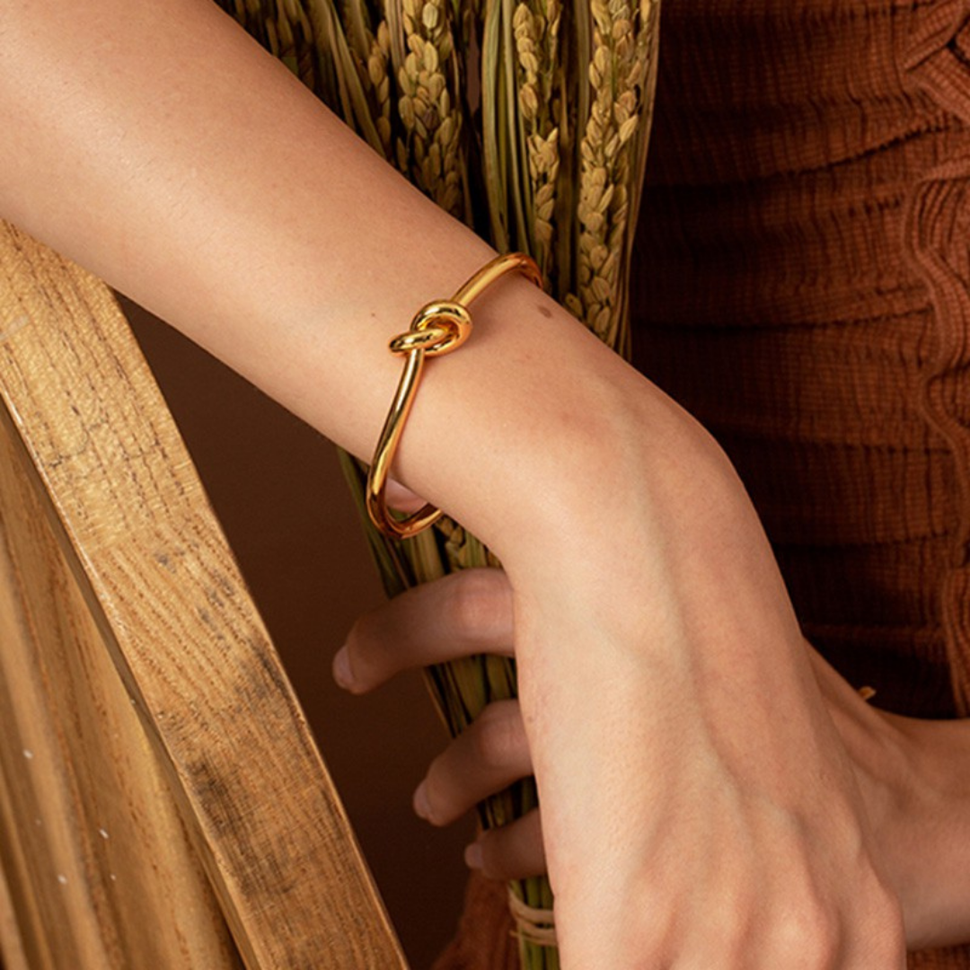 Classic Knot Bangle