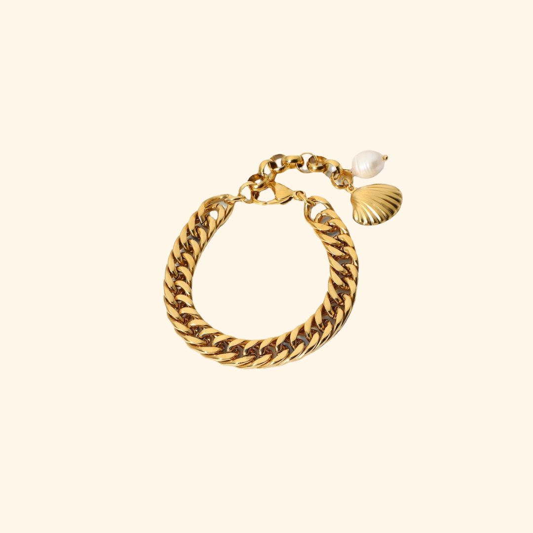 Classic Pearl and Scallop Bracelet