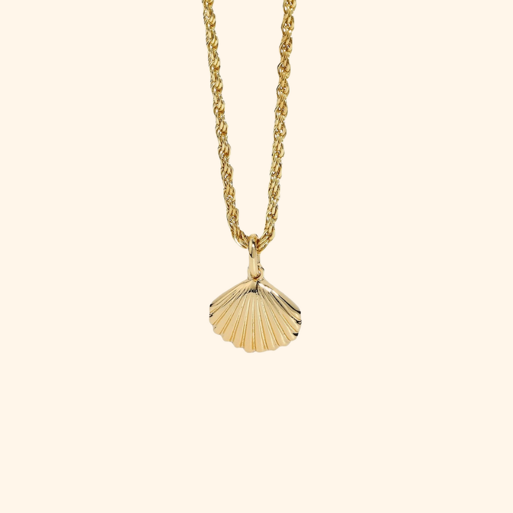 Classic Scallop Necklace