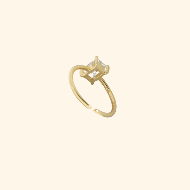 Classic Baguette Ring