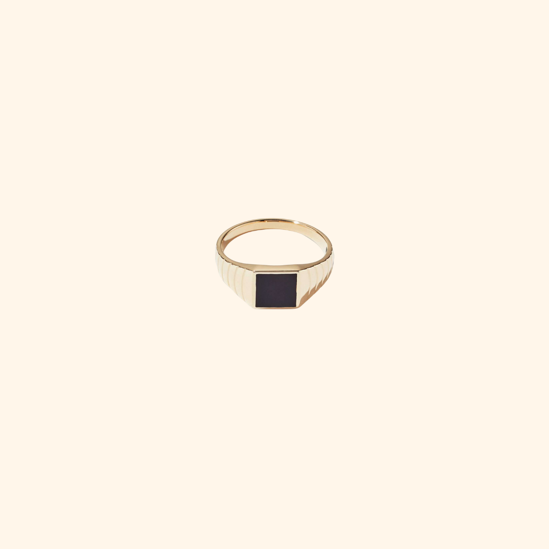 Classic Ribbed Signet Ring