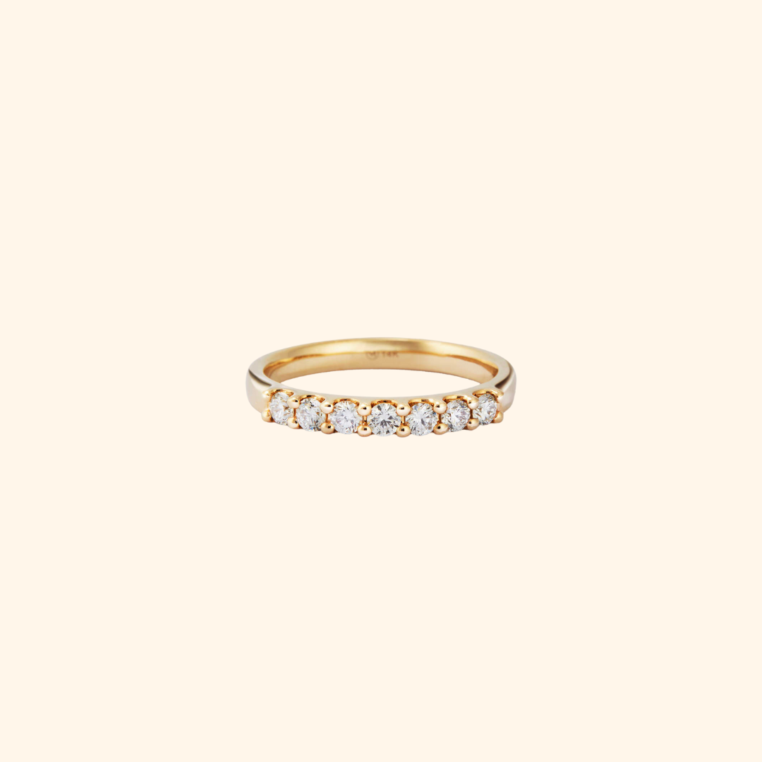Classic 7 Stars Moissanite Ring