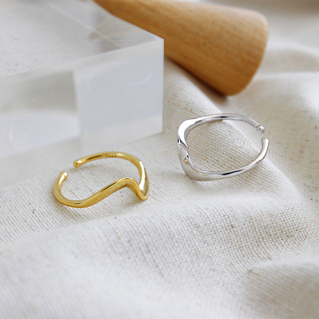 Classic Wave Ring