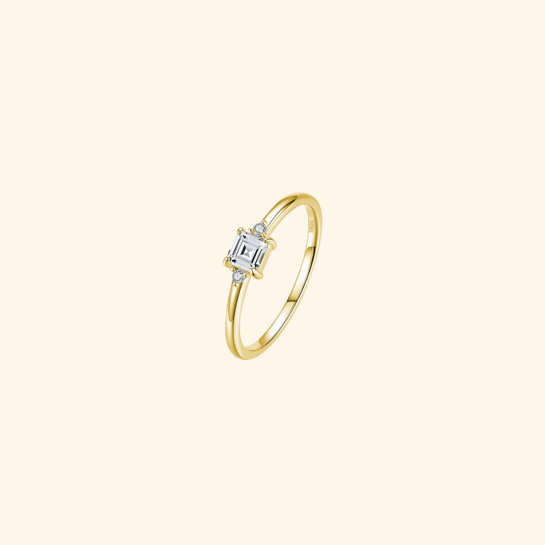 Classic Mini Princess Cut Ring
