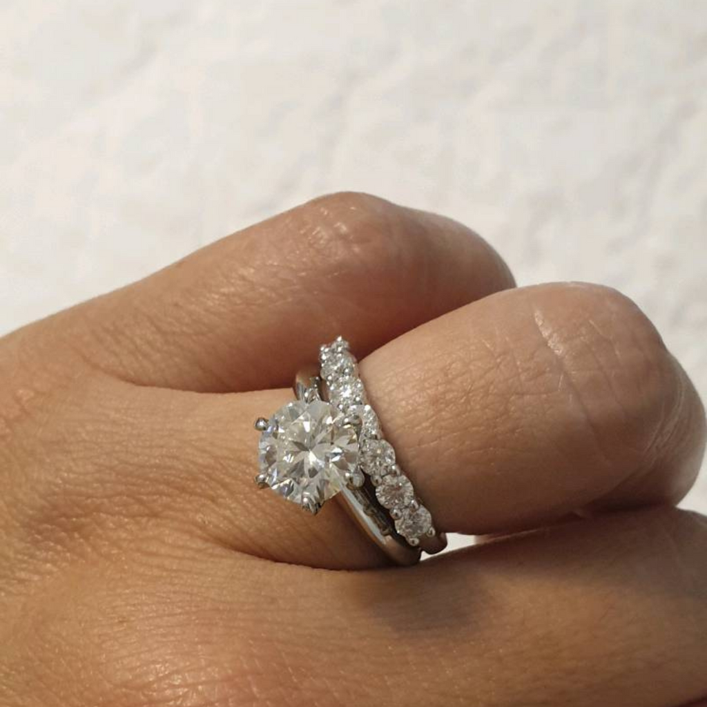 Classic 7 Stars Moissanite Ring