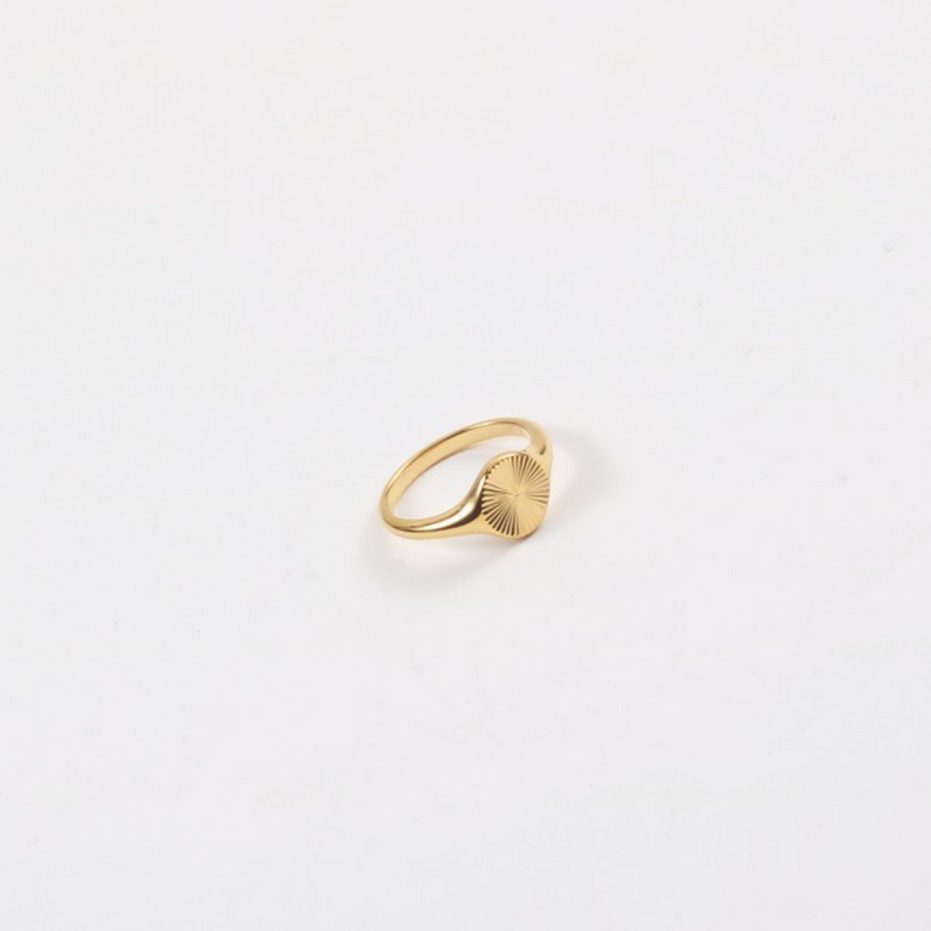 Classic Sunbeam Ring