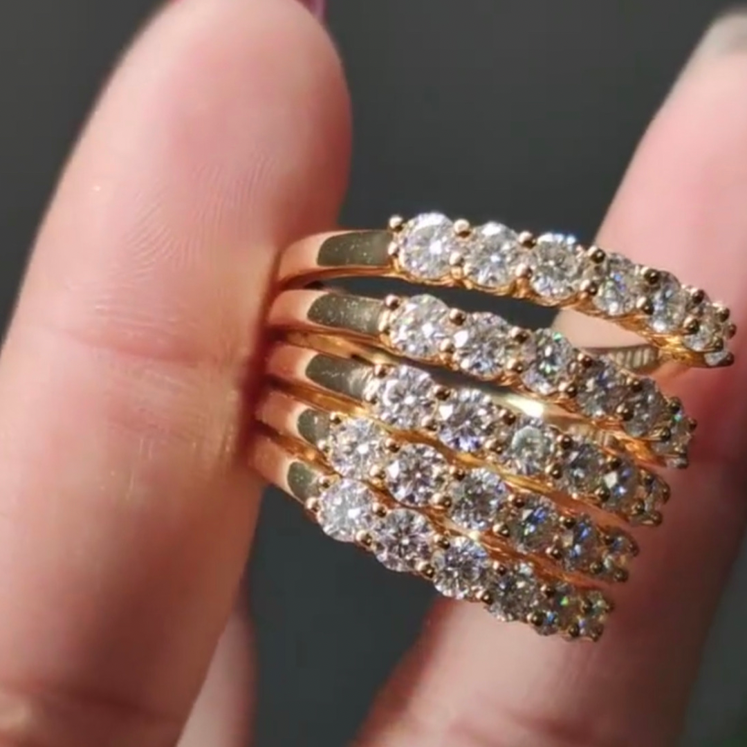 Classic 7 Stars Moissanite Ring