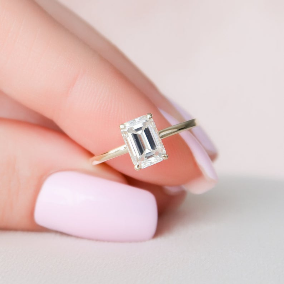 Classic Baguette Ring