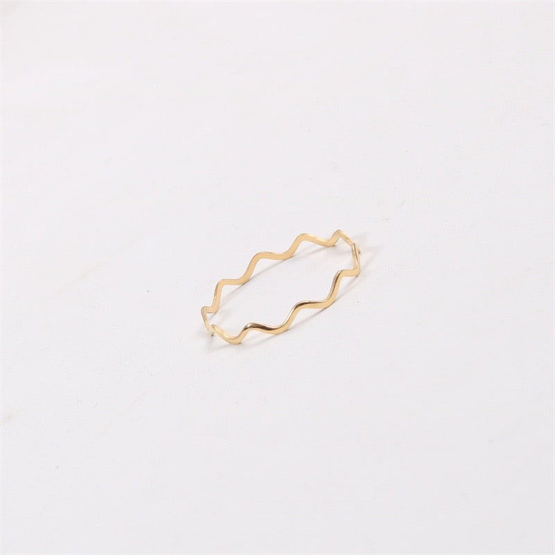 Everyday Wavy Ring