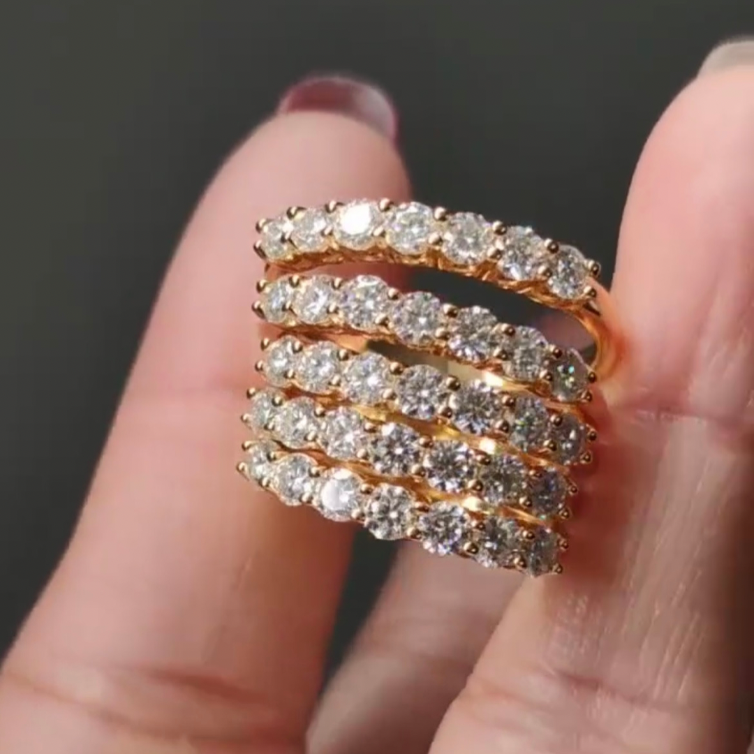 Classic 7 Stars Moissanite Ring
