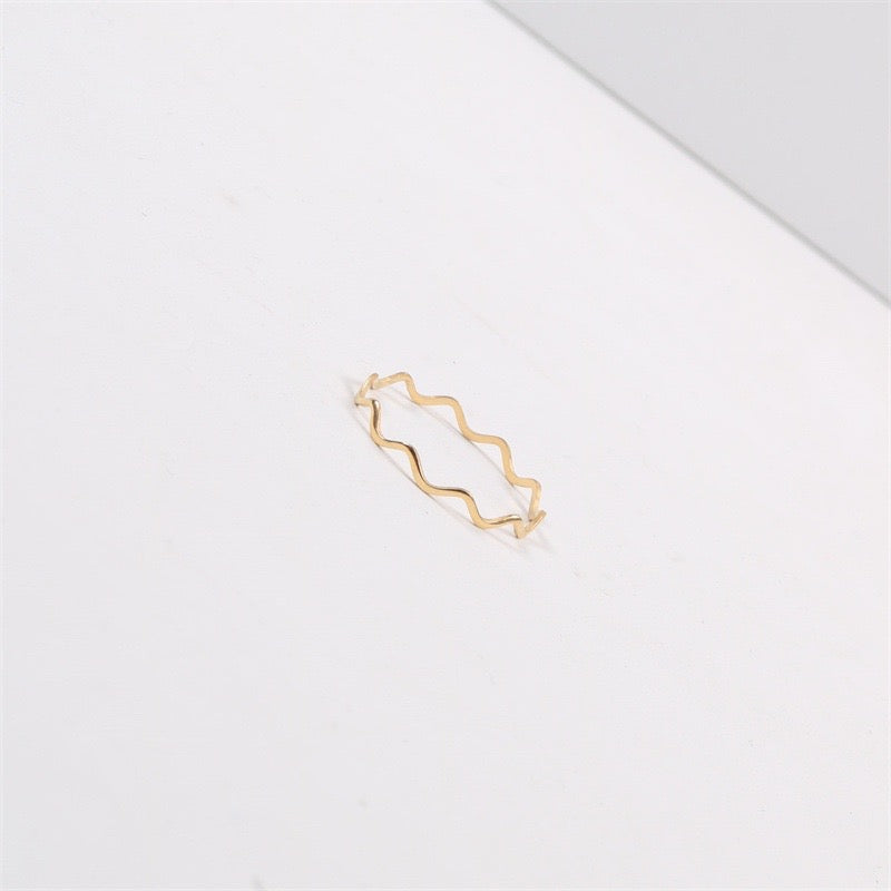 Everyday Wavy Ring